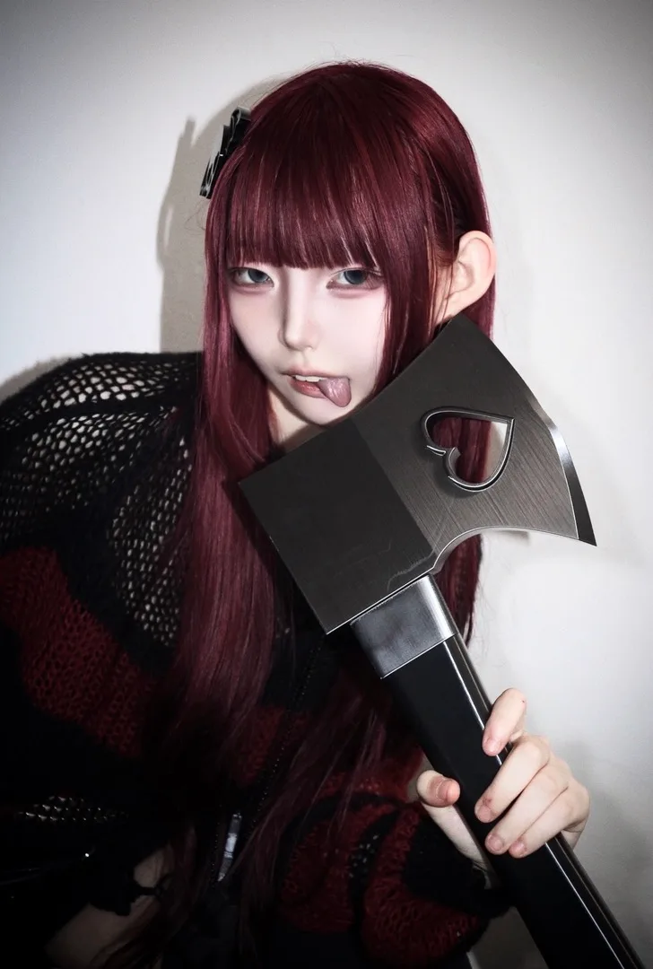 MadRose Heartbreaker Axe