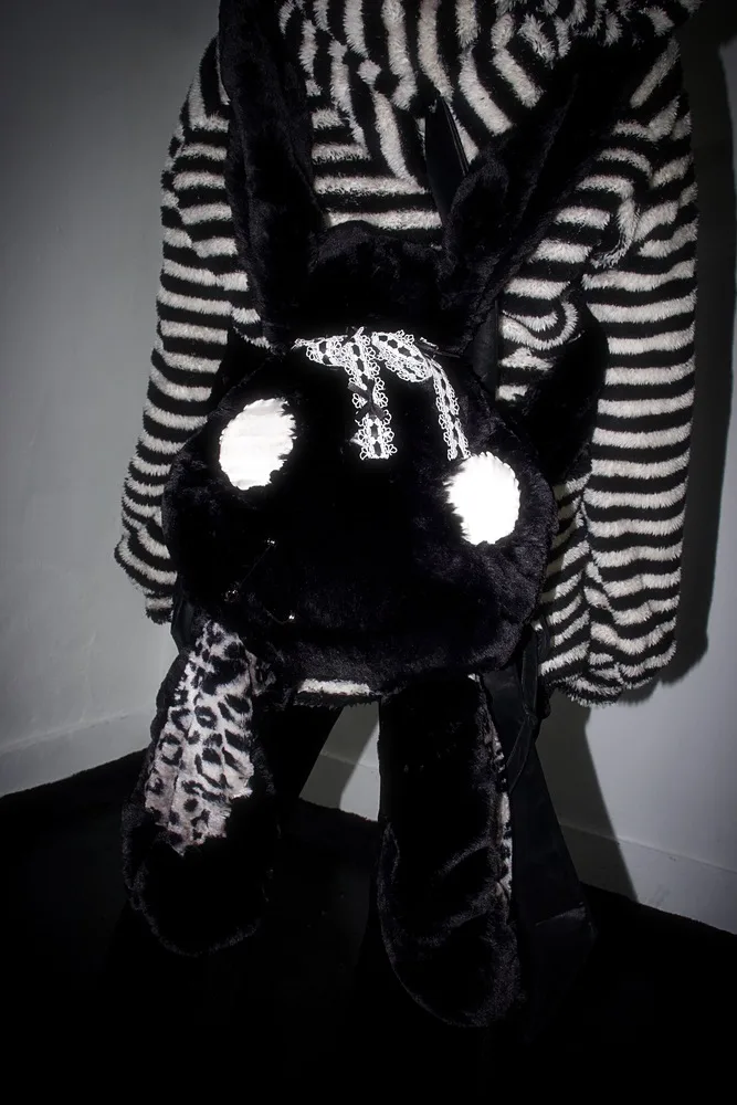 𝓜𝓪𝓭𝓡𝓸𝓼𝓮 𝓑𝓵𝓪𝓬𝓴 𝓡𝓪𝓫𝓫𝓲𝓽 𝓓𝓸𝓵𝓵 𝓑𝓪𝓰 · 4