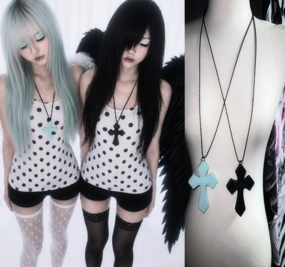 MadRose Cross Necklace