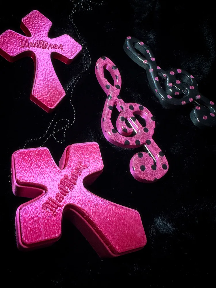 Black & Hot Pink Treble Clef Hair Pin Set · 3