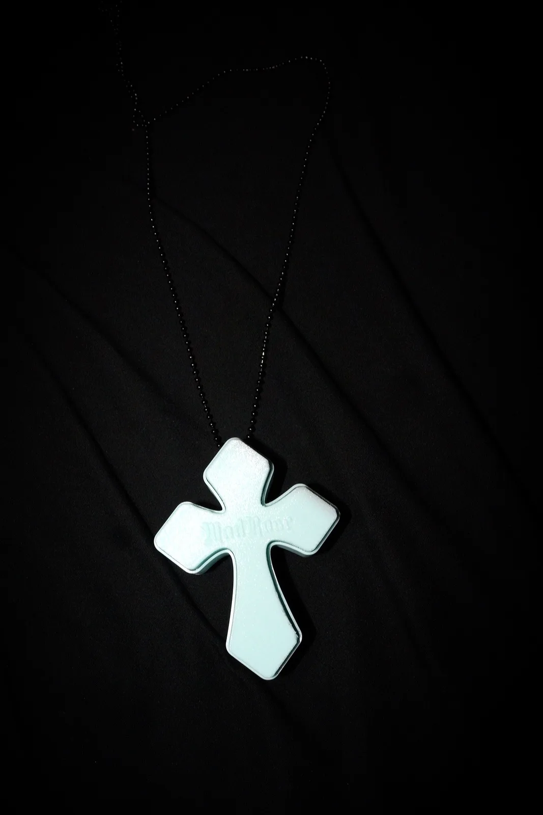 MadRose Cross Clicker Necklace · 3