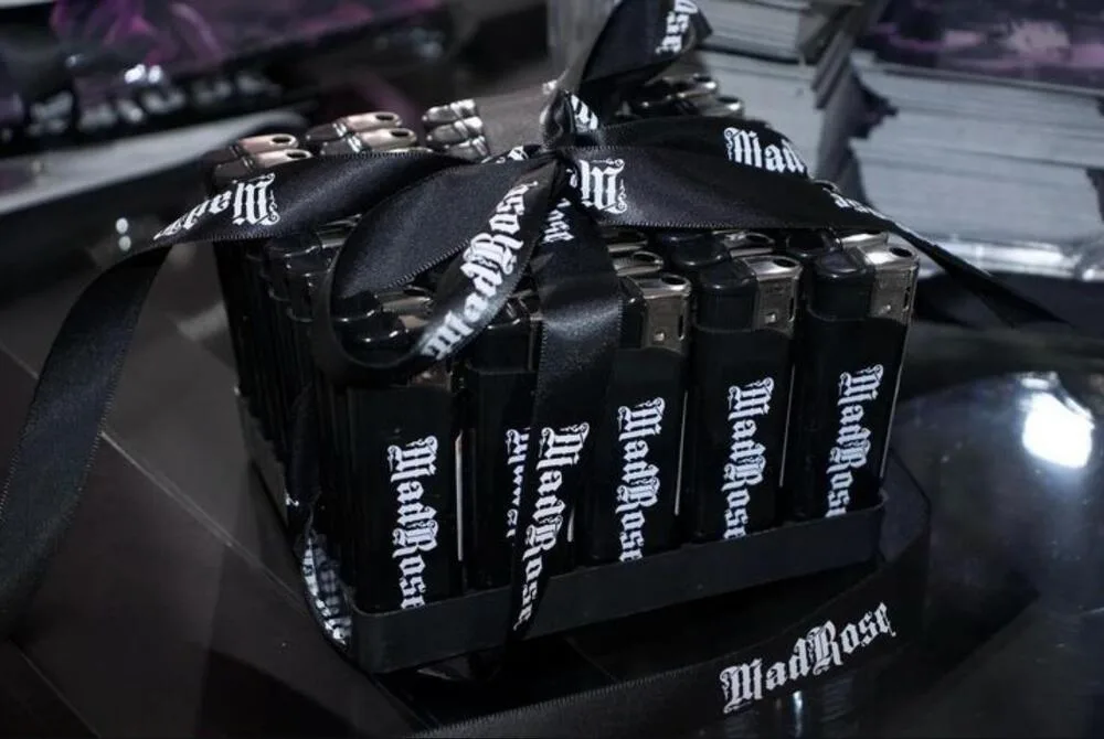 MADROSE Corset Tattoo Lighter (black) · 3