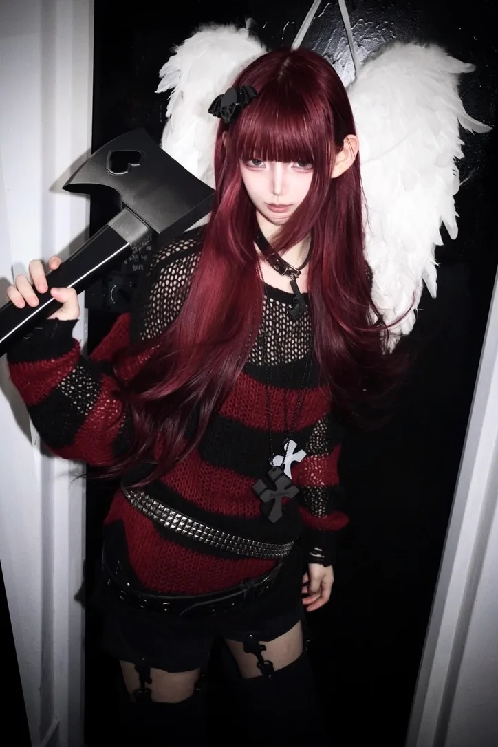 MadRose Heartbreaker Axe — detail 1