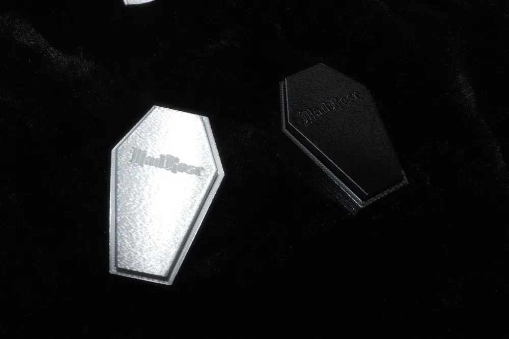 MadRose Coffin Clicker Keyring · 4